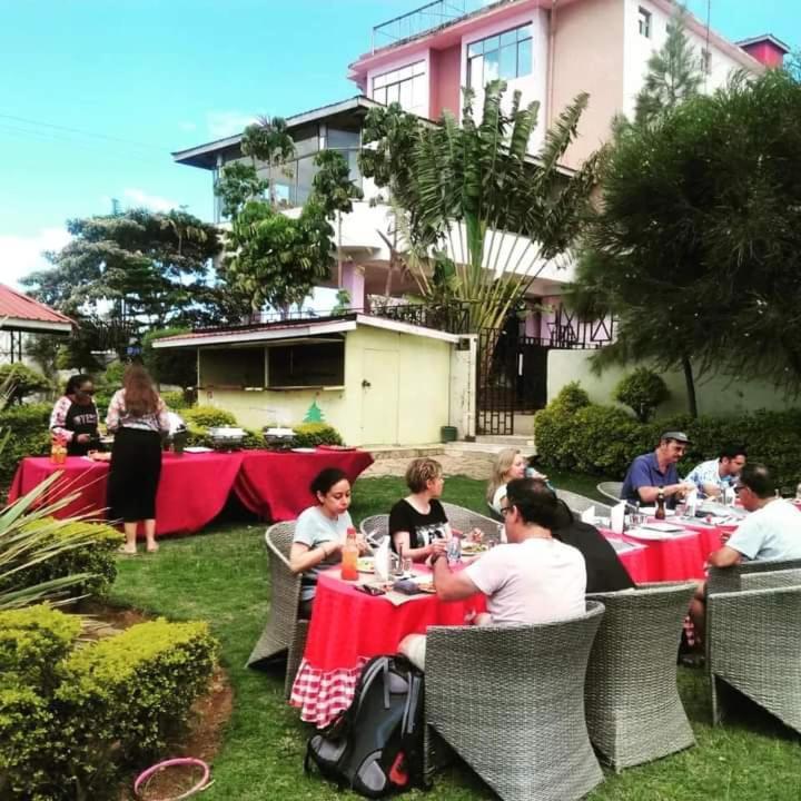 Newstead Hotel 奈瓦沙 外观 照片