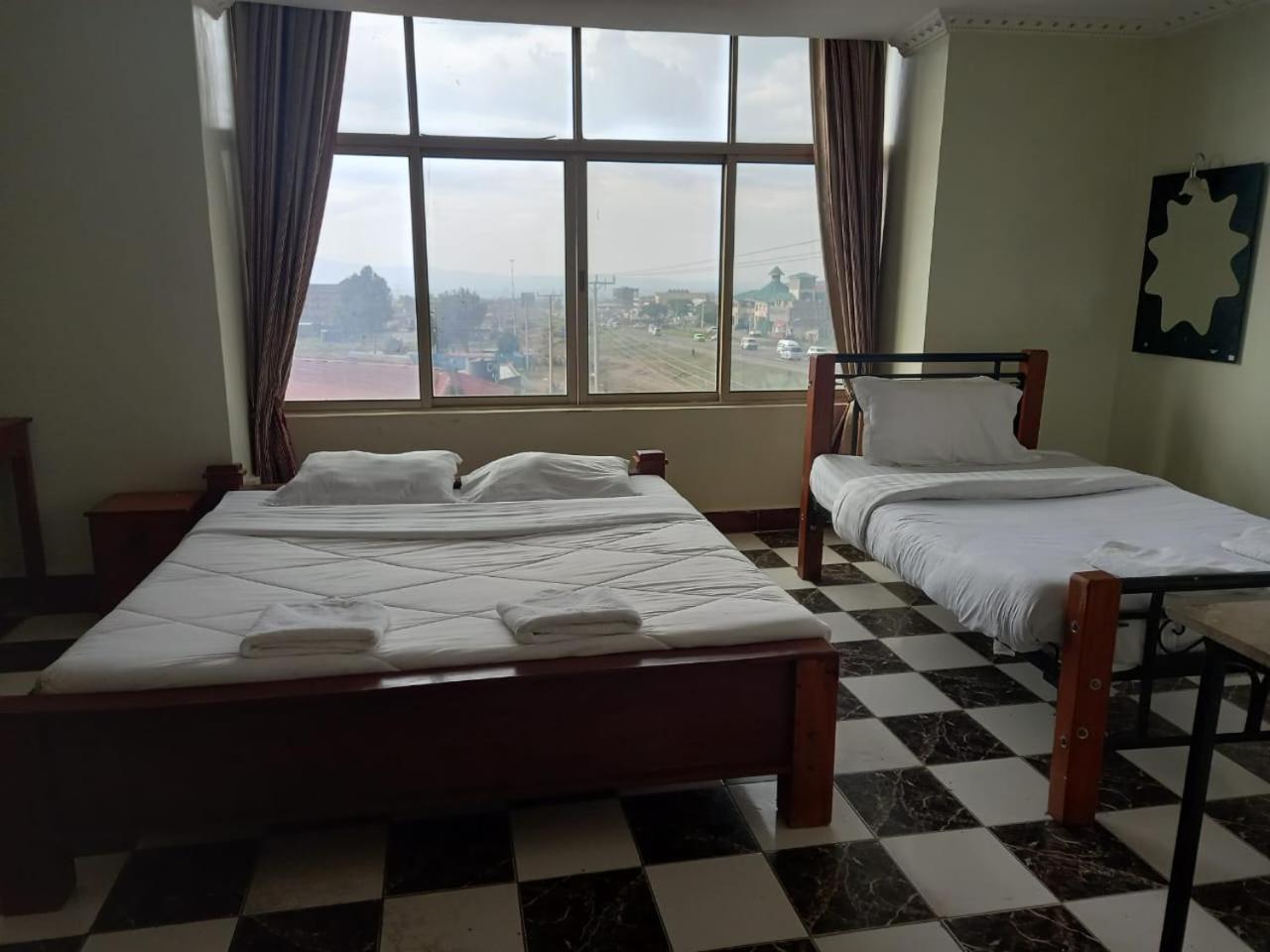 Newstead Hotel 奈瓦沙 外观 照片