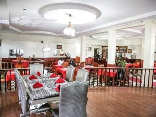 Newstead Hotel 奈瓦沙 外观 照片