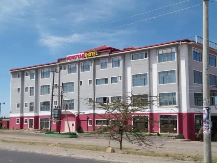 Newstead Hotel 奈瓦沙 外观 照片