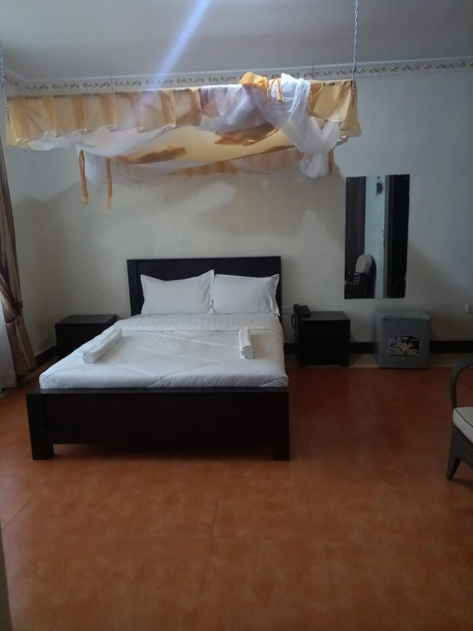 Newstead Hotel 奈瓦沙 外观 照片