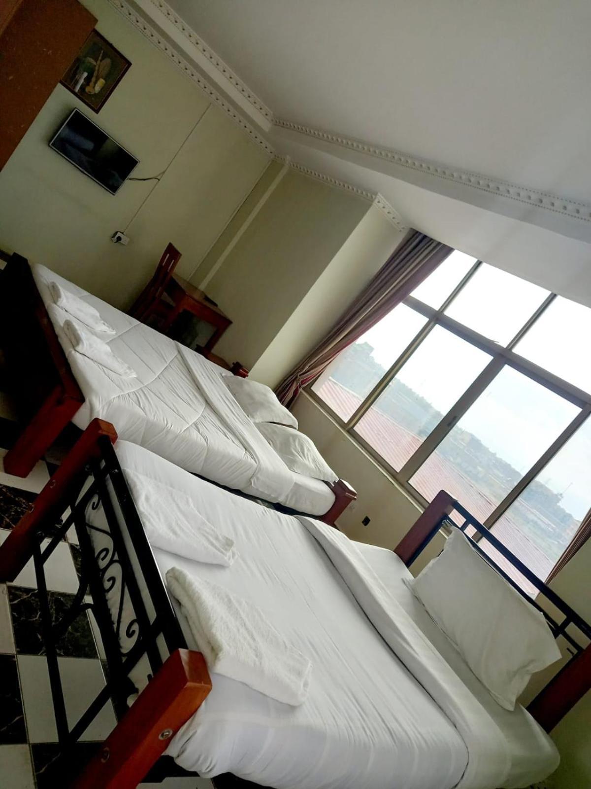 Newstead Hotel 奈瓦沙 外观 照片